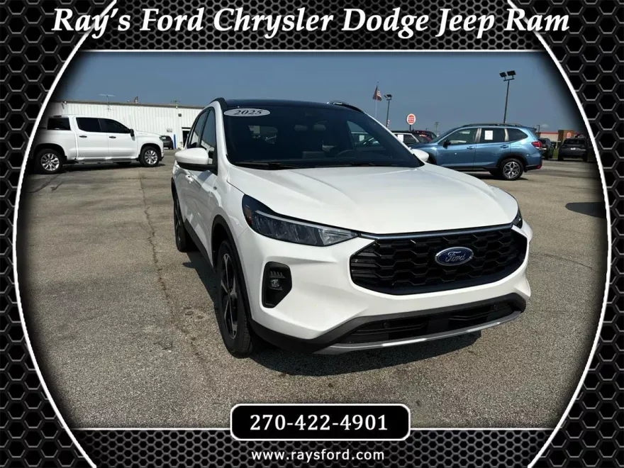2025 Ford Escape ST-Line Select photo 1