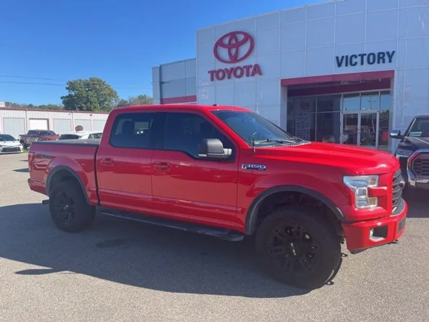 2017 Ford F-150 XLT photo 1