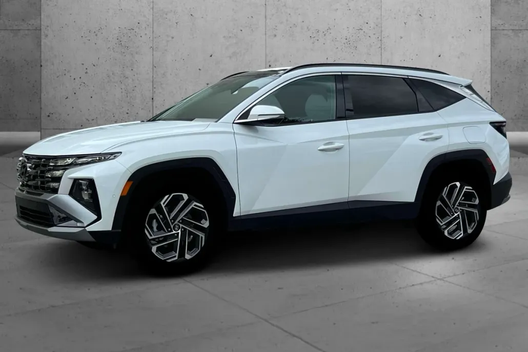 2025 Hyundai Tucson Hybrid Limited photo 1