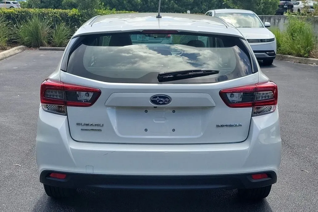 2021 Subaru Impreza Base photo 1