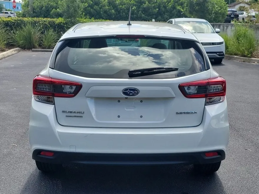 2021 Subaru Impreza Base photo 1