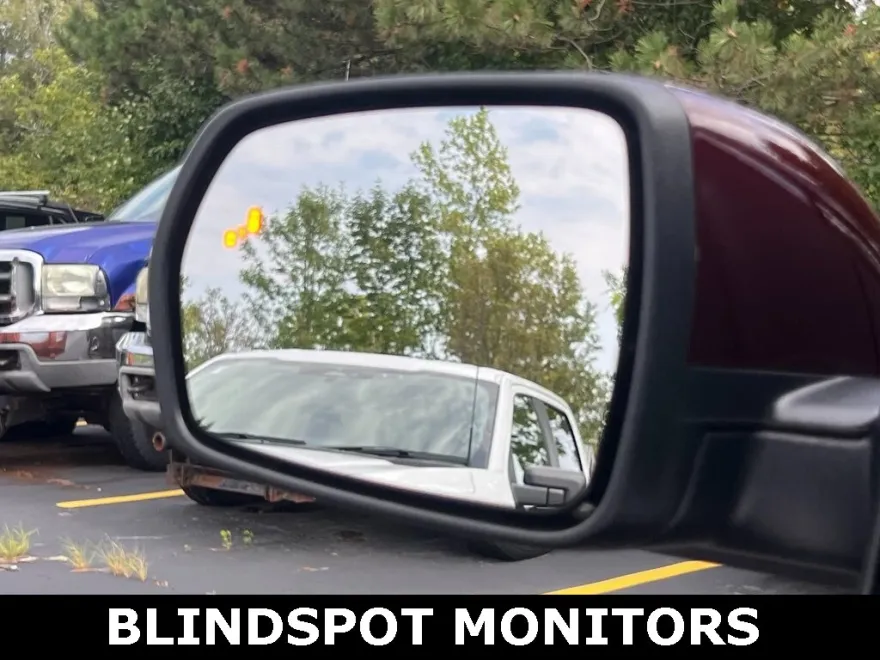 2020 Ford Edge SEL photo 1