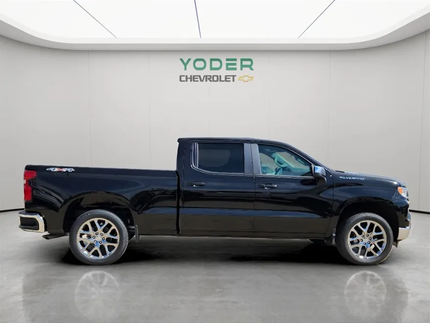2025 Chevrolet Silverado 1500 LT photo 1