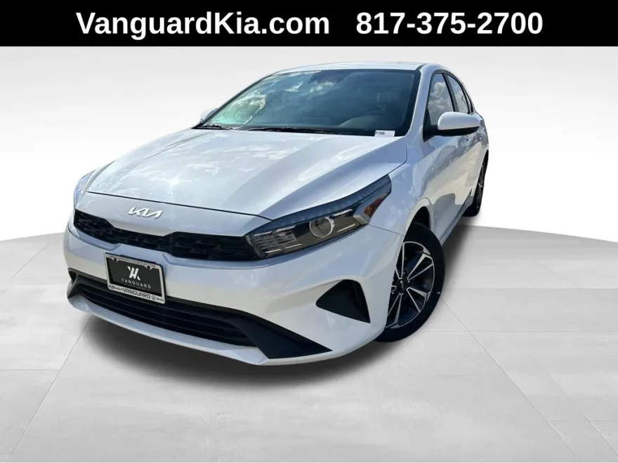 2024 Kia Forte LXS photo 1
