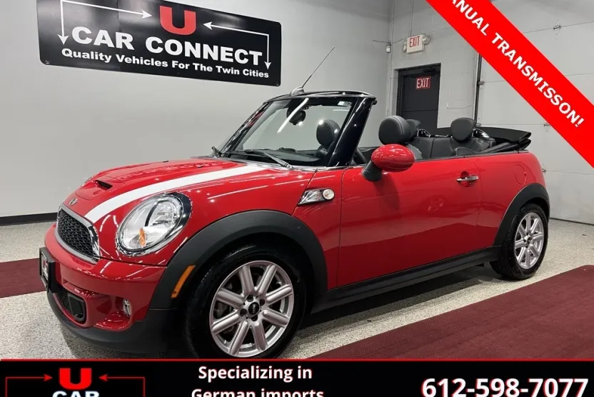 2013 Mini Cooper Convertible 2 Door S photo 1