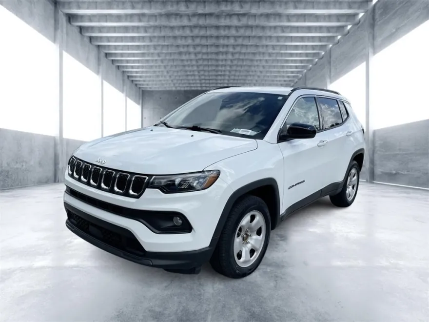 2023 Jeep Compass Latitude photo 1