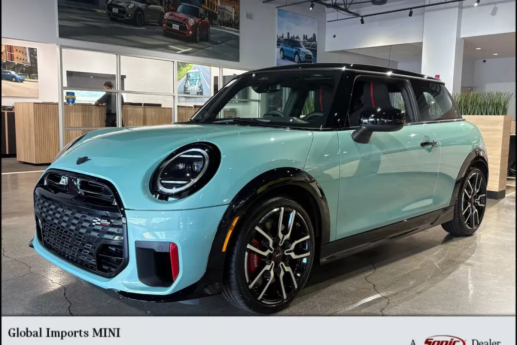 2026 Mini Cooper Hardtop John Cooper Works photo 1