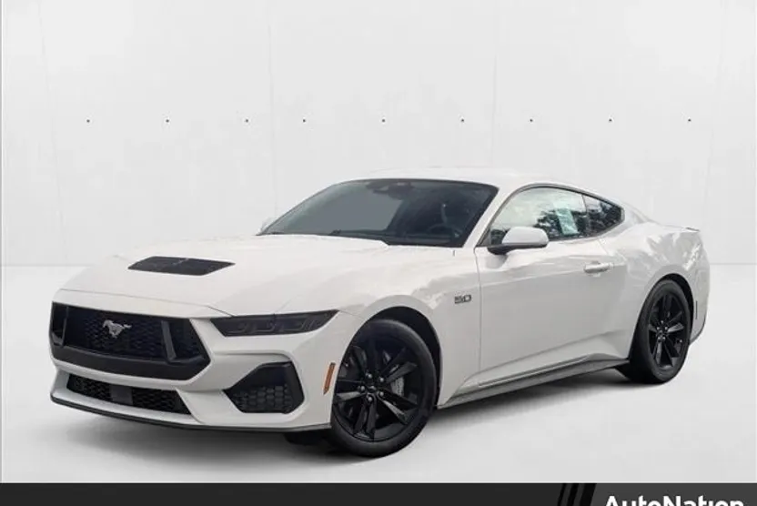 2025 Ford Mustang GT photo 1