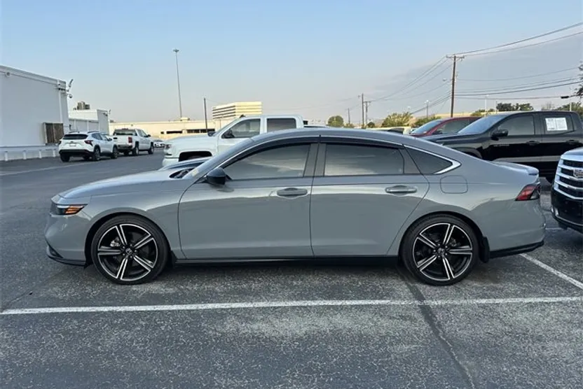 2023 Honda Accord Hybrid Sport photo 1