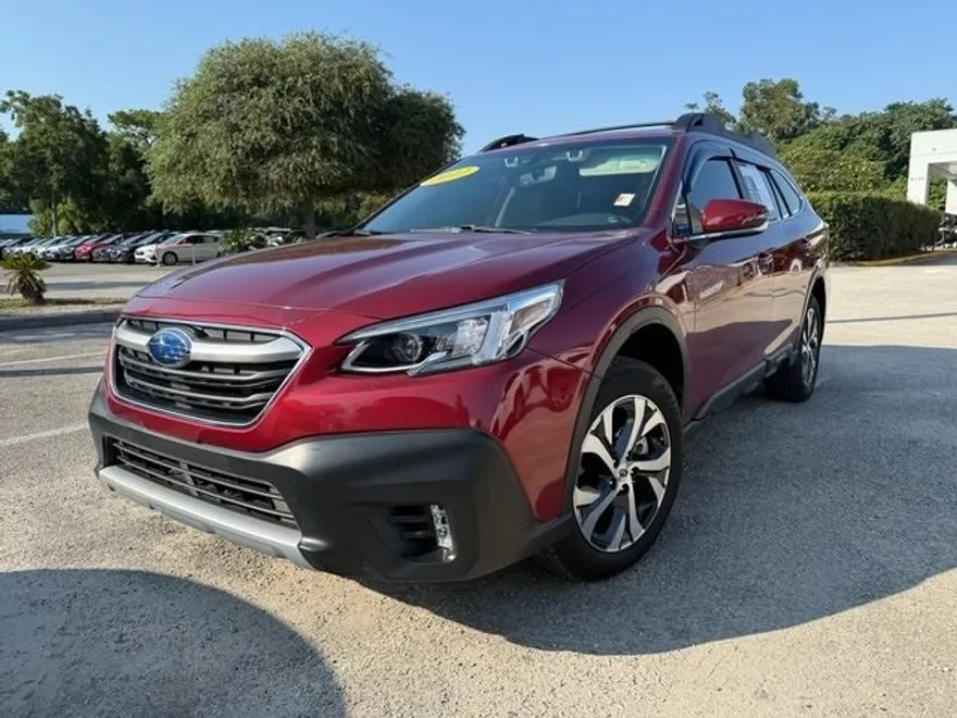 2019 Subaru Outback 3.6R Touring photo 1