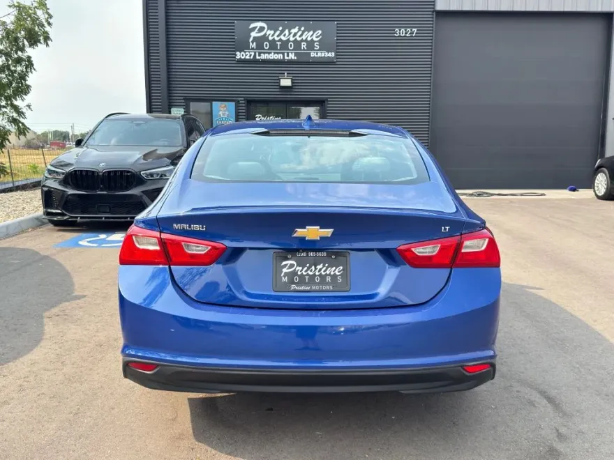 2023 Chevrolet Malibu 1LT photo 1