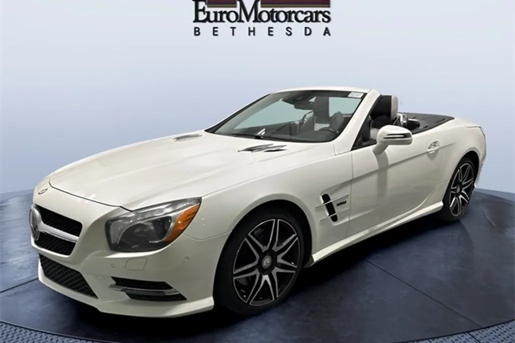 2015 Mercedes Benz SL 550 photo 1