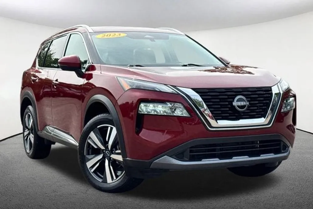 2023 Nissan Rogue SL photo 1