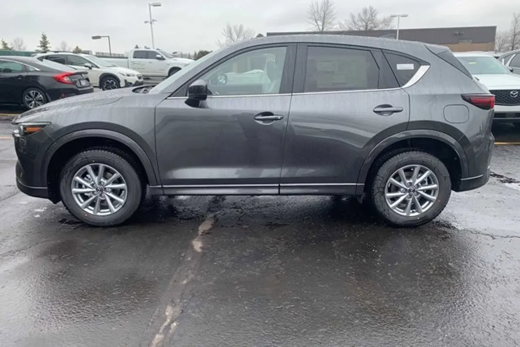 2025 Mazda CX-5 2.5 S Preferred photo 1