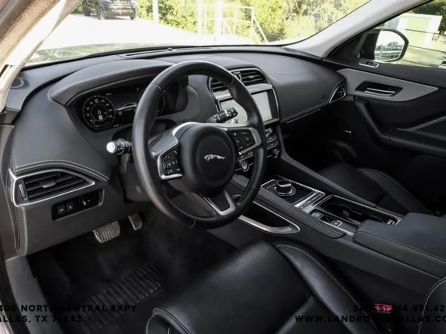 2020 Jaguar F-PACE Checkered Flag Edition photo 1