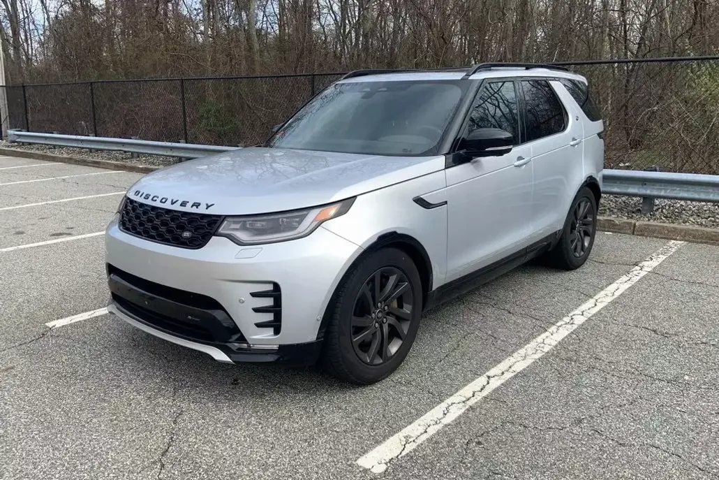 2023 Land Rover Discovery S R-Dynamic photo 1
