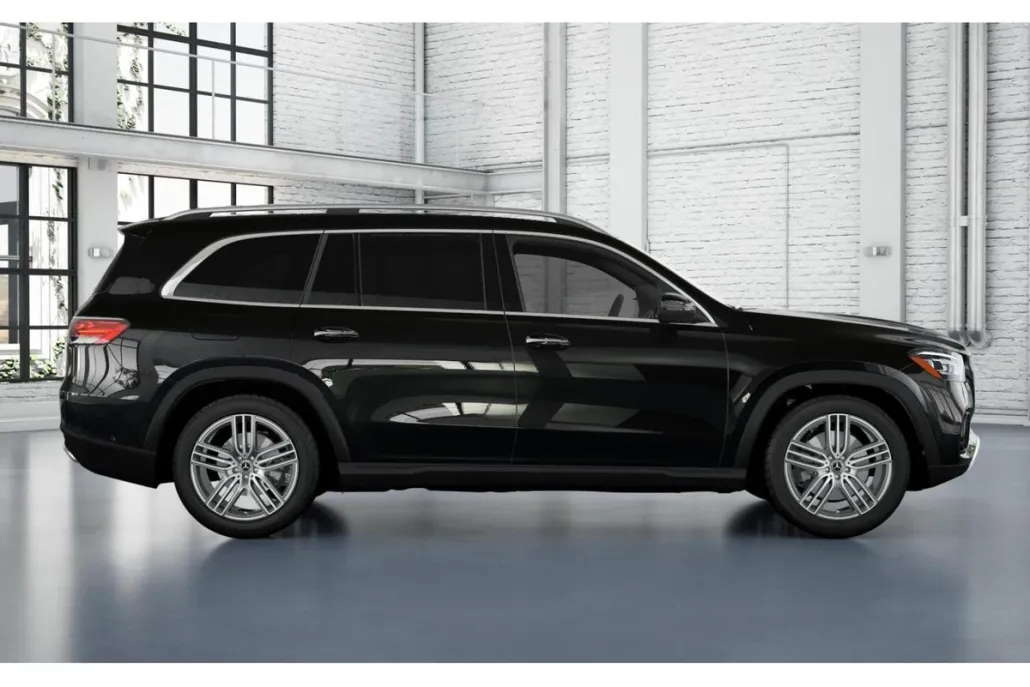 2025 Mercedes Benz GLS 450 4MATIC photo 1