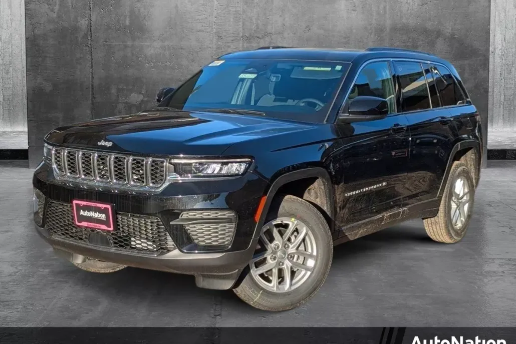2025 Jeep Grand Cherokee Laredo X photo 1