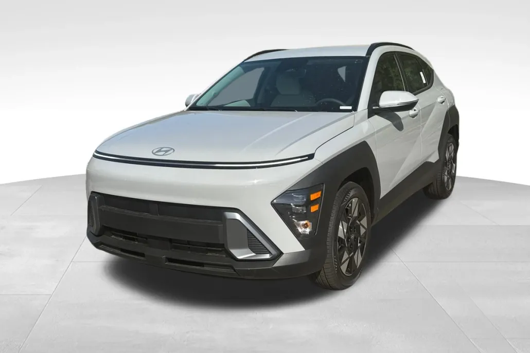 2025 Hyundai Kona SEL photo 1