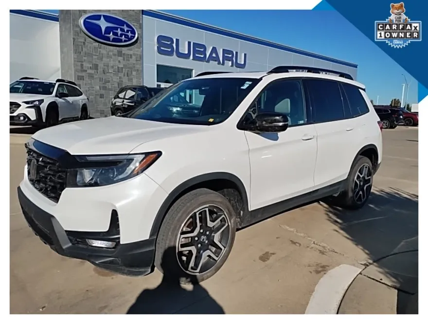 2023 Honda Passport Elite photo 1