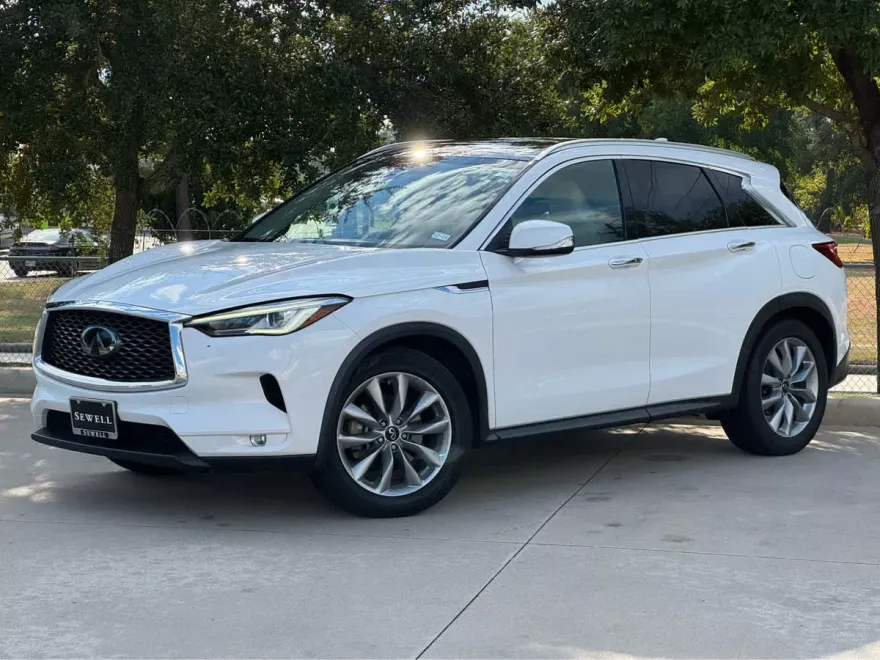 2021 Infiniti QX50 Luxe photo 1