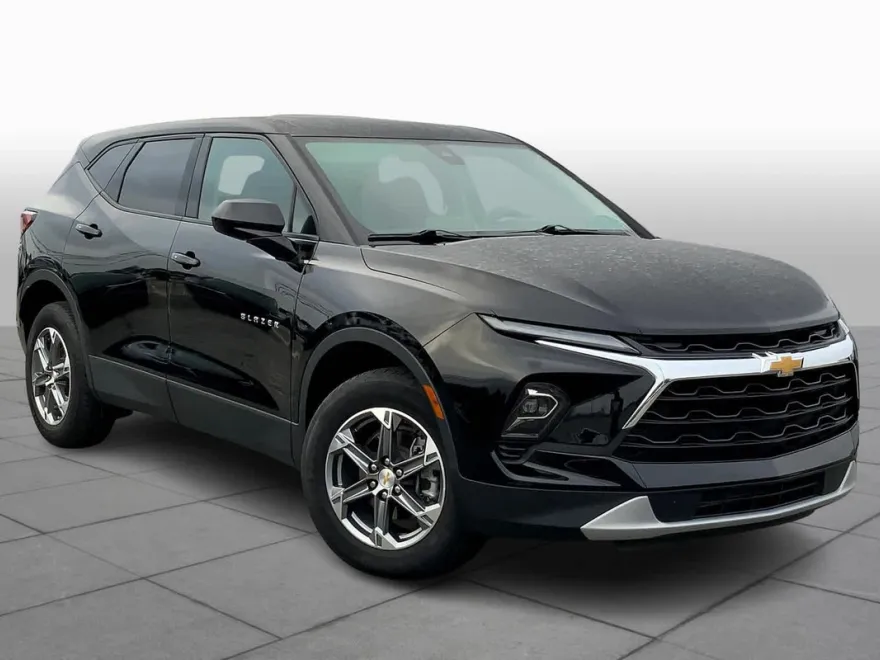 2023 Chevrolet Blazer 2LT photo 1