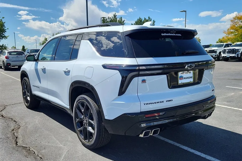 2026 Chevrolet Traverse RS photo 1