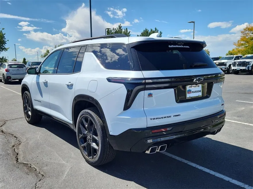 2026 Chevrolet Traverse RS photo 1