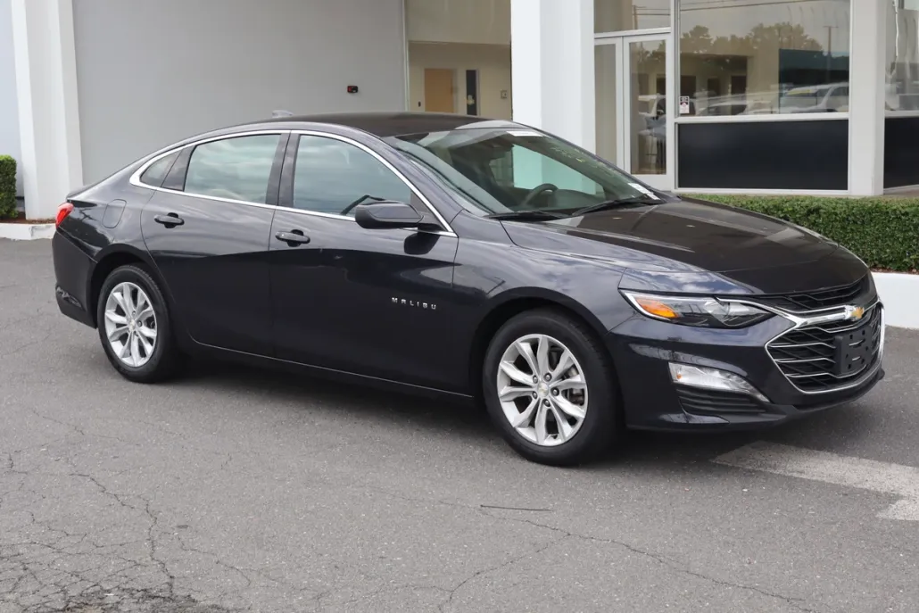 2023 Chevrolet Malibu 1LT photo 1