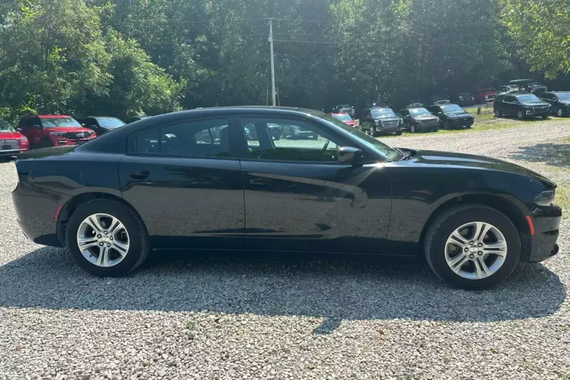 2022 Dodge Charger SXT photo 1