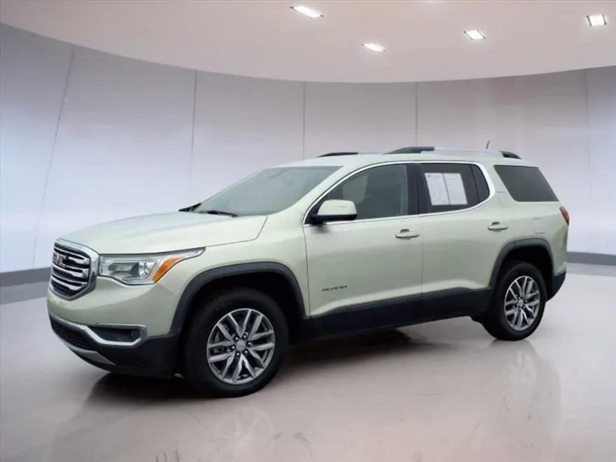 2017 Gmc Acadia SLE photo 1
