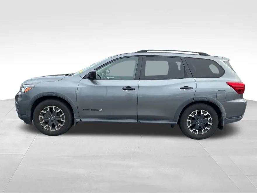 2020 Nissan Pathfinder SL photo 1