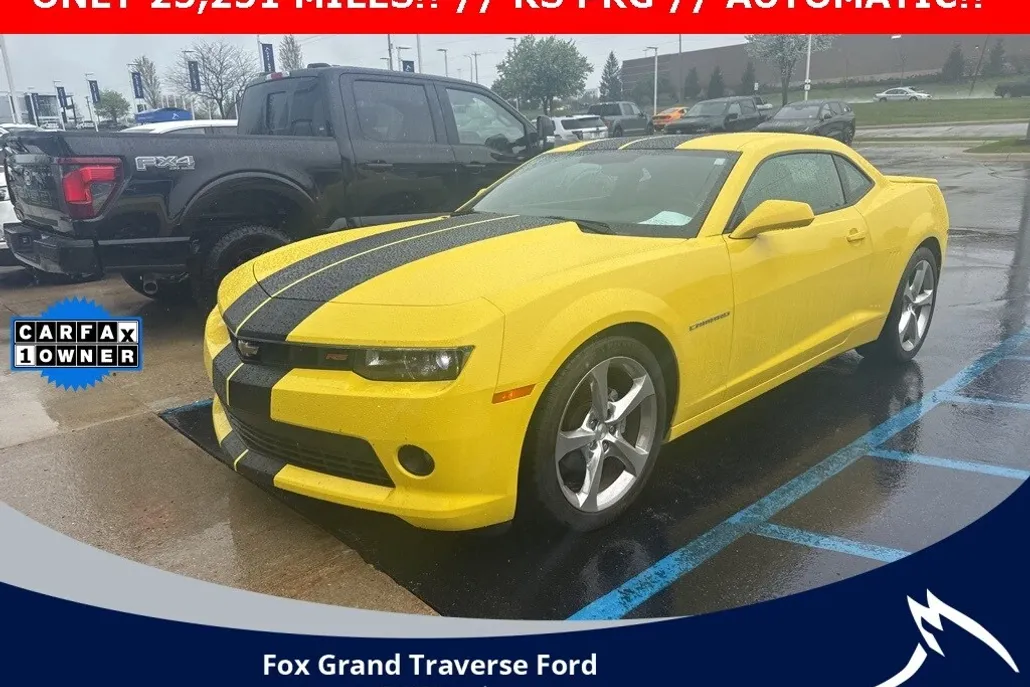 2015 Chevrolet Camaro 2LT photo 1