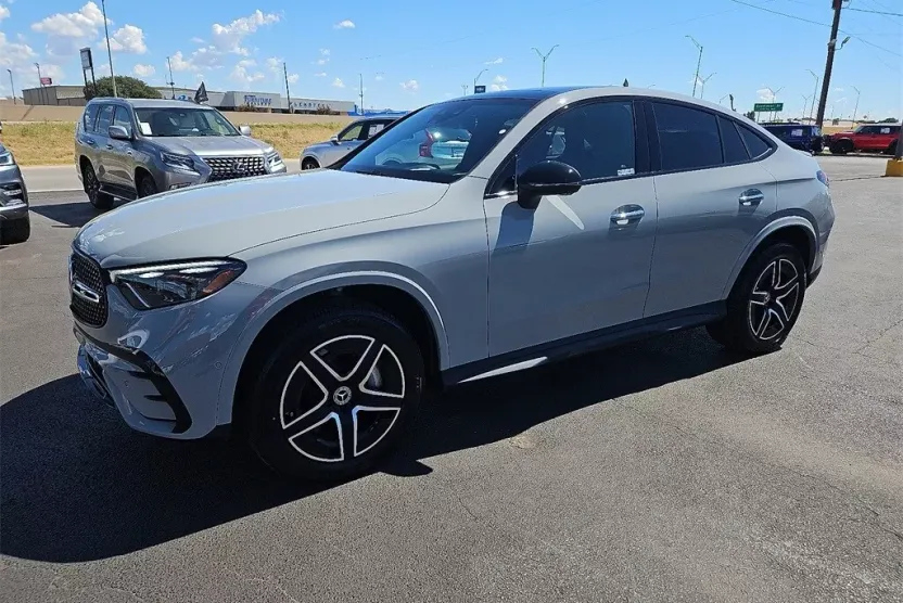2025 Mercedes Benz GLC 300 4MATIC Coupe photo 1