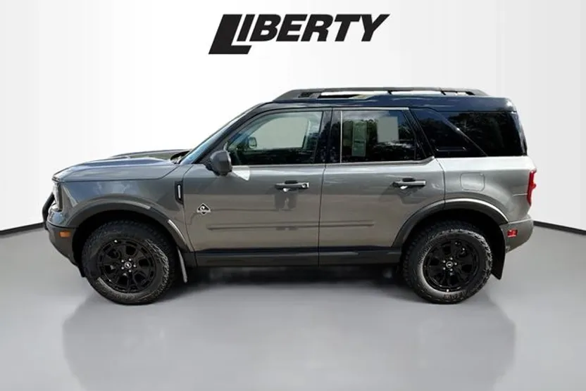 2025 Ford Bronco Sport Outer Banks photo 1
