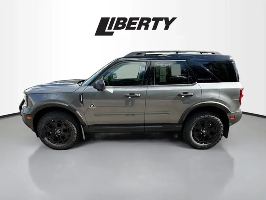 2025 Ford Bronco Sport Outer Banks photo 1