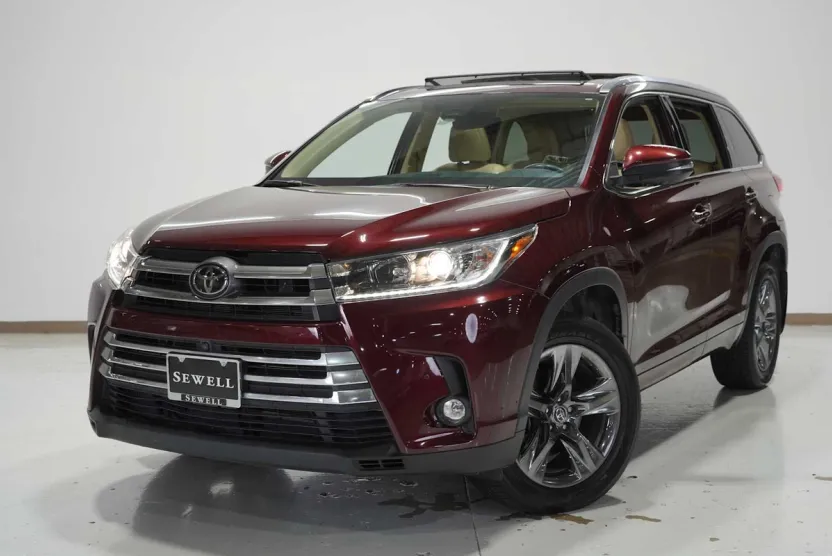 2019 Toyota Highlander Limited Platinum photo 1