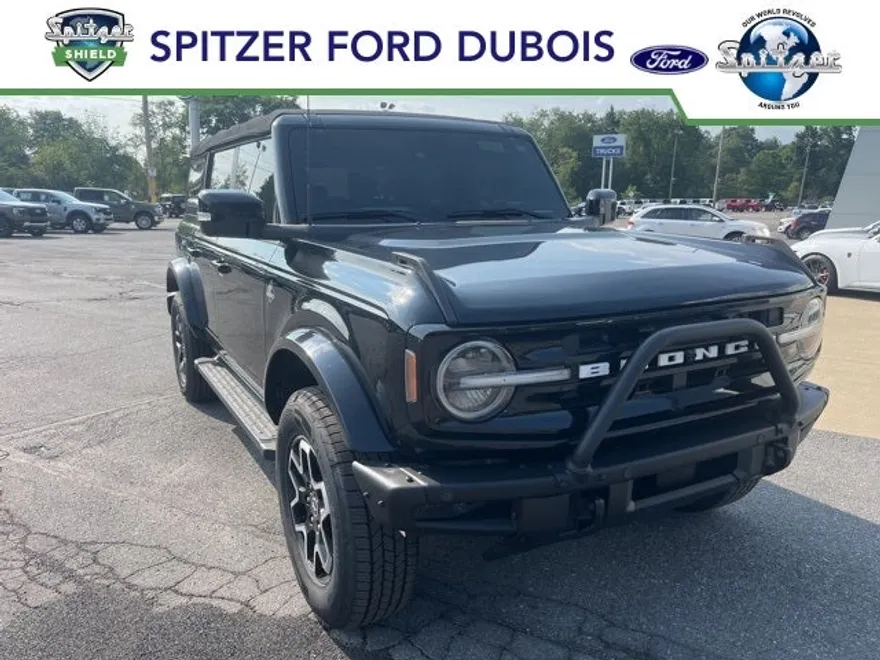 2021 Ford Bronco Outer Banks photo 1