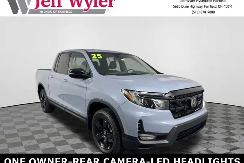 2025 Honda Ridgeline Black Edition photo 1
