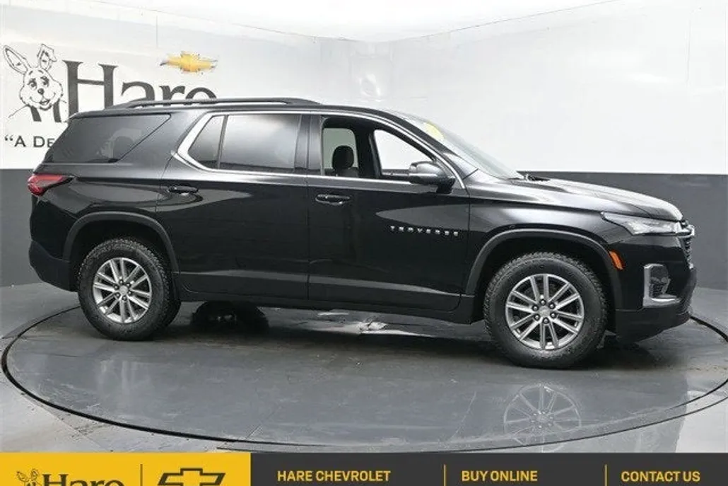 2023 Chevrolet Traverse Cloth 1LT photo 1