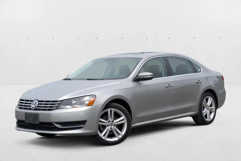 2014 Volkswagen Passat TDI SE photo 1