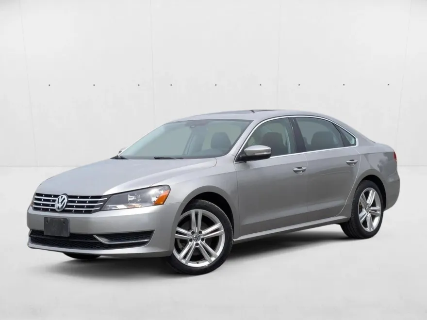 2014 Volkswagen Passat TDI SE photo 1