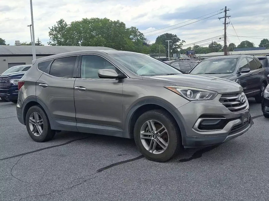 2017 Hyundai Santa Fe Sport Base photo 1