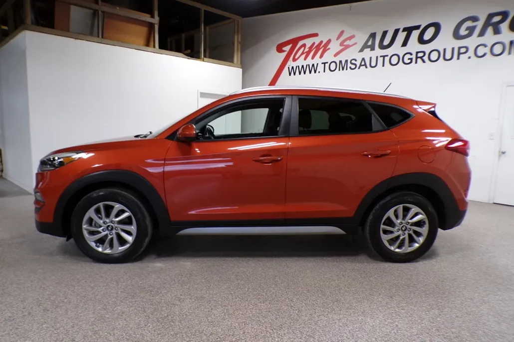 2017 Hyundai Tucson SE photo 1