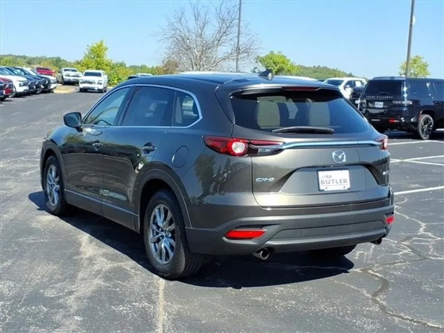2019 Mazda CX-9 Touring photo 1