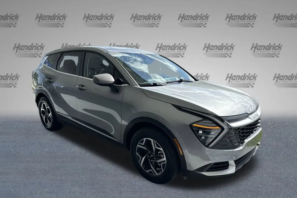 2024 Kia Sportage LX photo 1