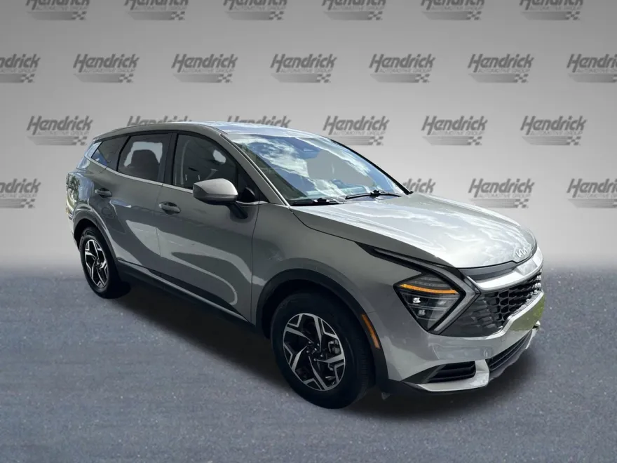 2024 Kia Sportage LX photo 1