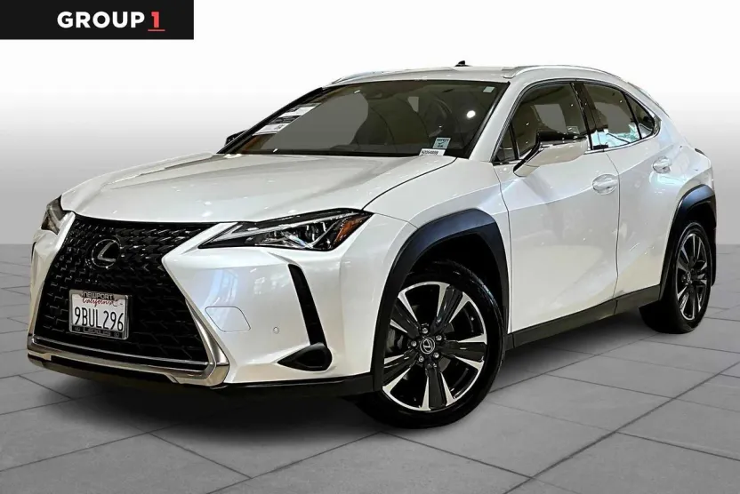 2022 Lexus UX 200 photo 1