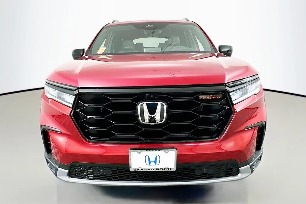 2025 Honda Pilot TrailSport photo 1