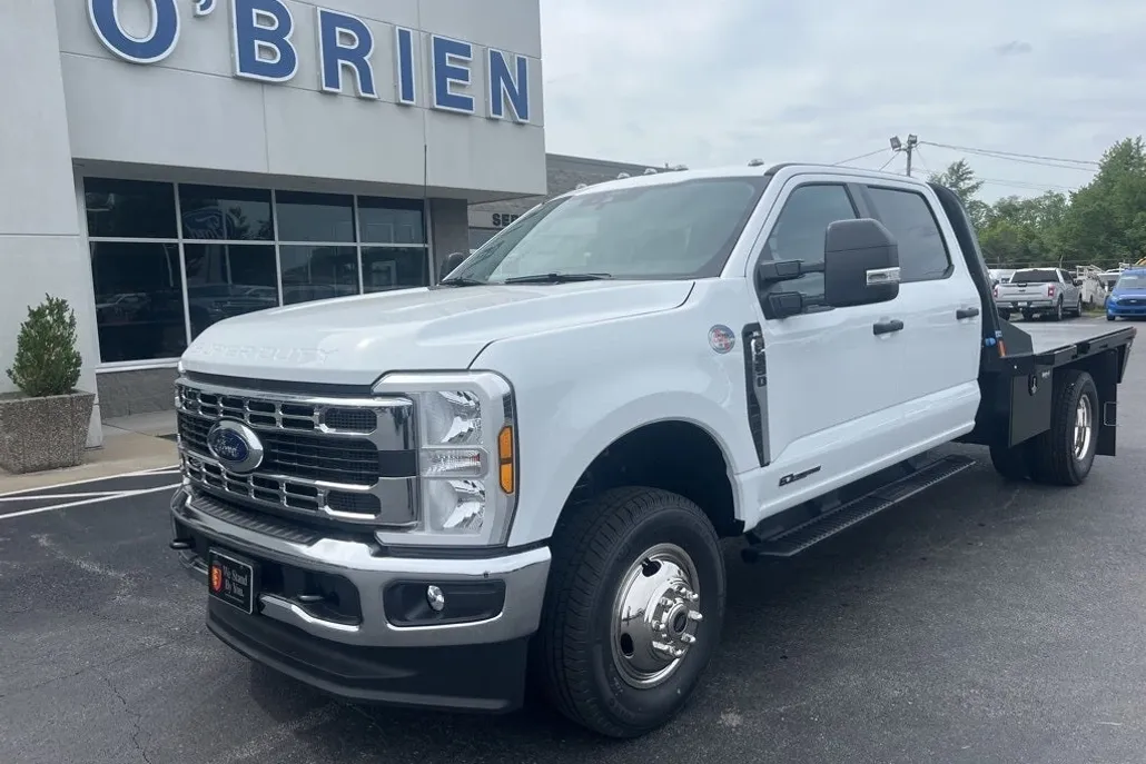 2025 Ford F-350 photo 1